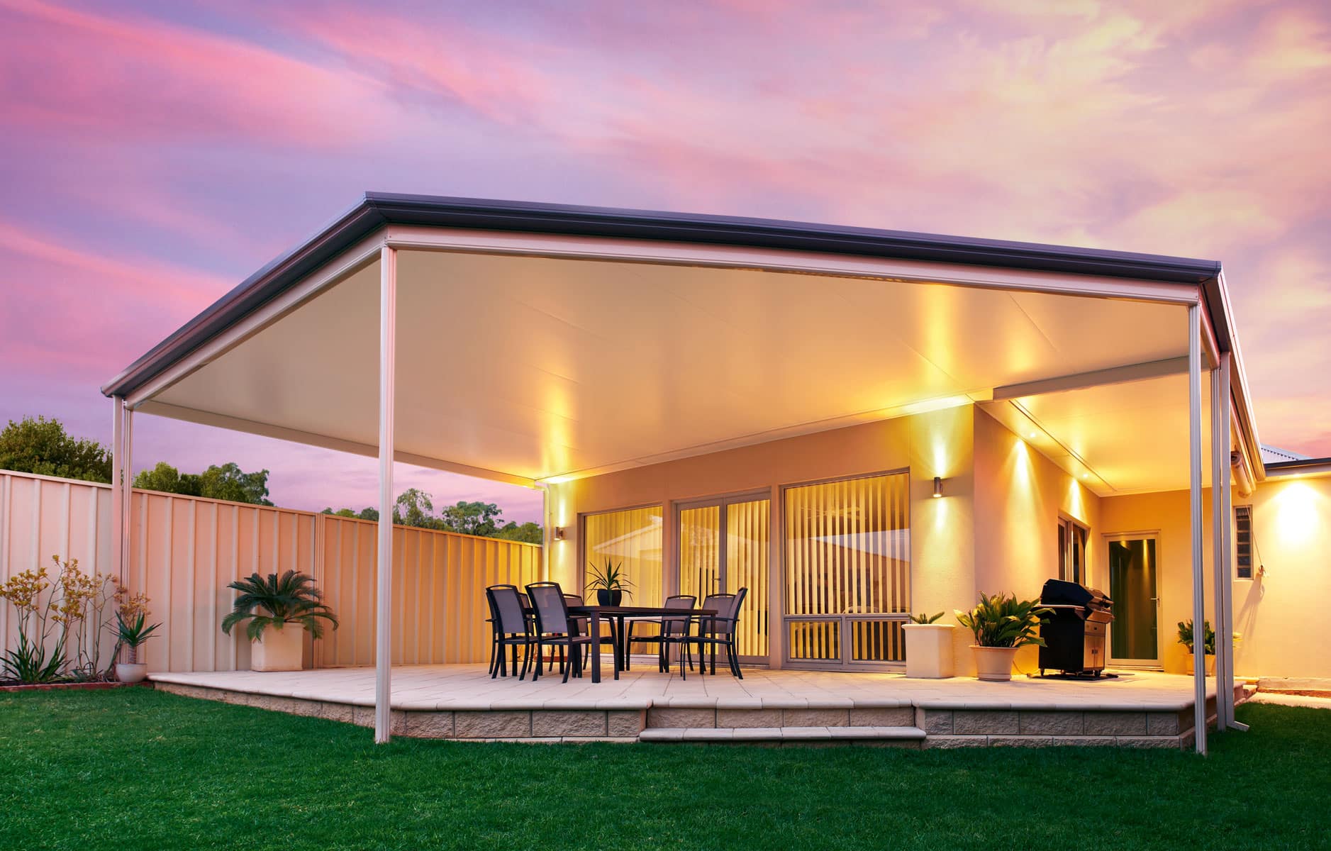 MyLiving Outdoors Cooldek Verandah